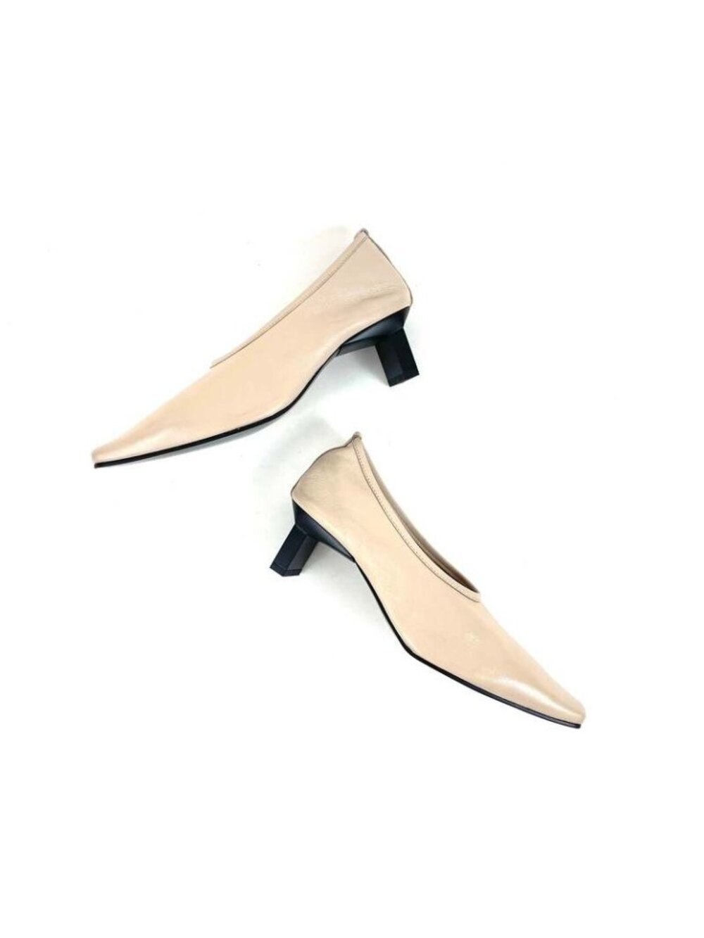 About Arianne Lia Pump- Oat 40 Excellent Condition